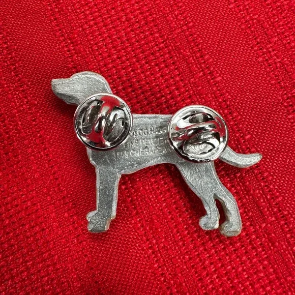GG Harris Fine Pewter Chesapeake Bay Retriever Dog Pin Brown Hand Painted Brooch - Picture 4 of 7